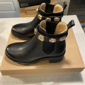Steve Madden Black Booties. Women’s size 8.5